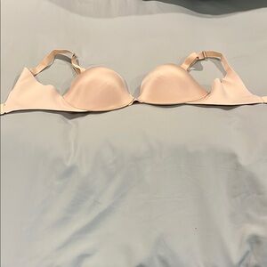 Like new Soma Cream Intimate t shirt Bra